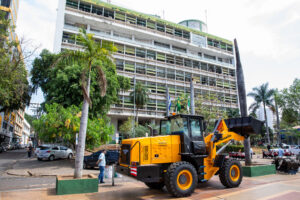 Leia mais sobre o artigo Cuiabá recebe máquinas e equipamentos do Governo de MT para agricultura familiar