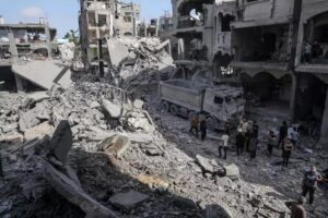 Leia mais sobre o artigo Forças israelenses bombardeiam subúrbios da Cidade de Gaza