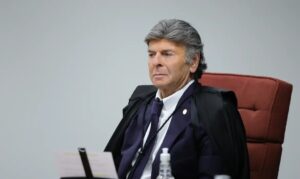 Leia mais sobre o artigo Fux pode dar voto decisivo sobre Bolsonaro e aliados
