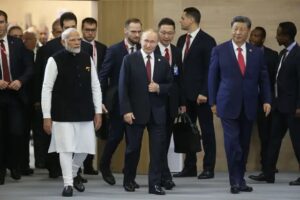 Leia mais sobre o artigo Xi, Modi e Putin desafiam ordem mundial liderada por EUA