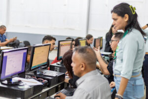 Leia mais sobre o artigo Feira Emprega Transporte 2025 oferece mais de 2 mil vagas em Cuiabá