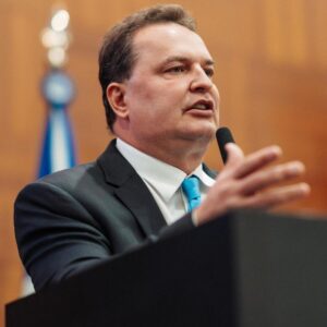 Leia mais sobre o artigo Max Russi alerta para urgência do combate à violência contra a mulher em Mato Grosso