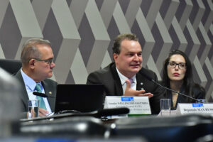 Leia mais sobre o artigo Max Russi projeta novo concurso público da ALMT