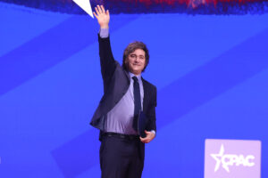 Leia mais sobre o artigo Partido de Milei sai vitorioso em eleições legislativas