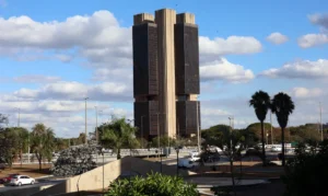 Leia mais sobre o artigo Inflação de 2025 ficará abaixo do teto da meta em 4,45%