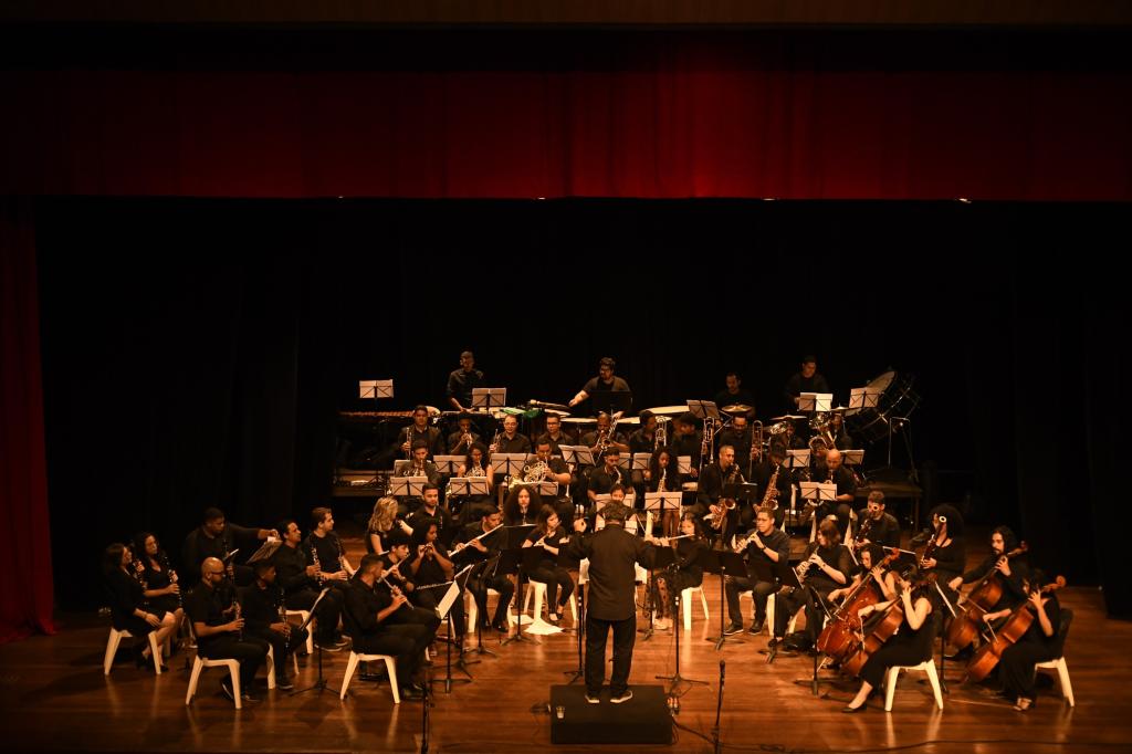 No momento, você está visualizando Orquestra CirandaMundo recebe Thales de Paiva no Cine Teatro Cuiabá