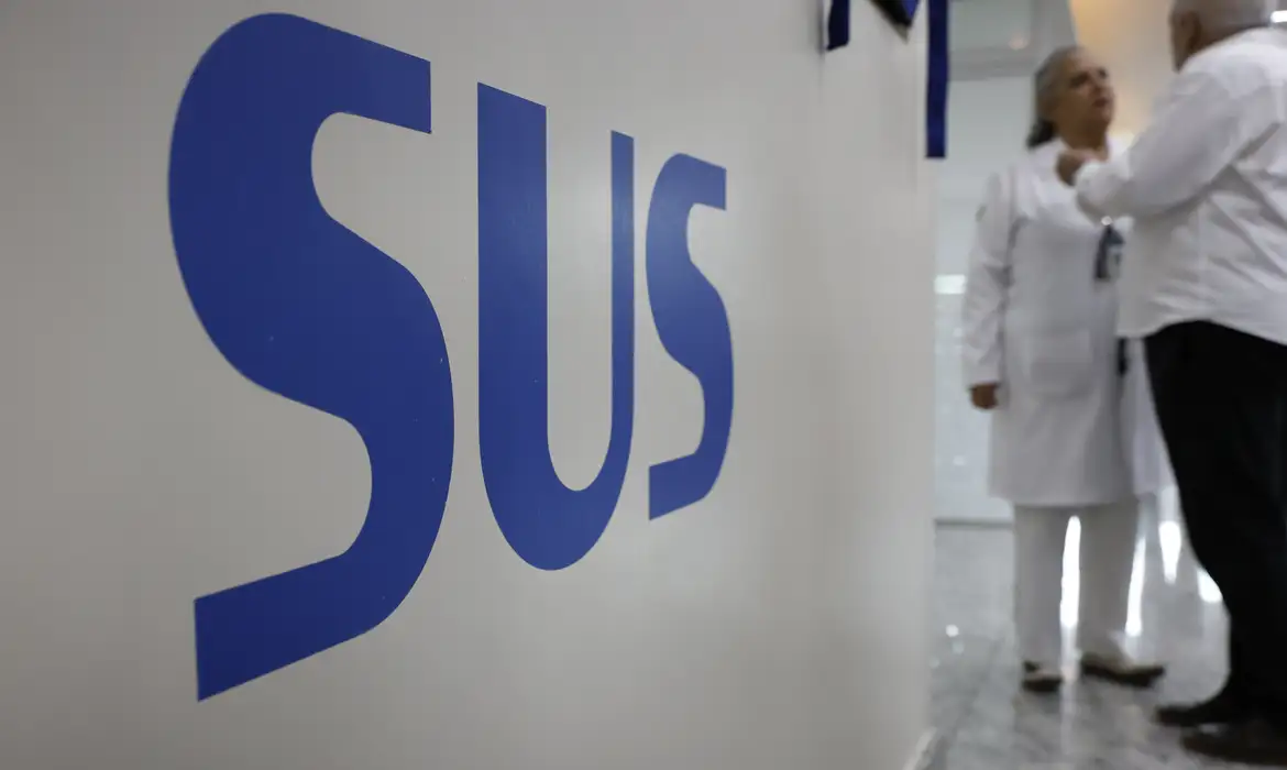 No momento, você está visualizando Saúde anuncia R$ 9,8 bi para adaptar SUS a mudanças climáticas