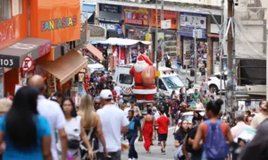 Leia mais sobre o artigo Novo salário mínimo será de R$ 1.621 em 2026