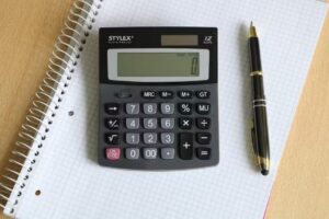 Leia mais sobre o artigo Veja cinco passos para organizar suas finanças em 2026