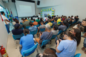 Leia mais sobre o artigo Rondonópolis reúne ambulantes para orientações e auxílio sobre regulamentação