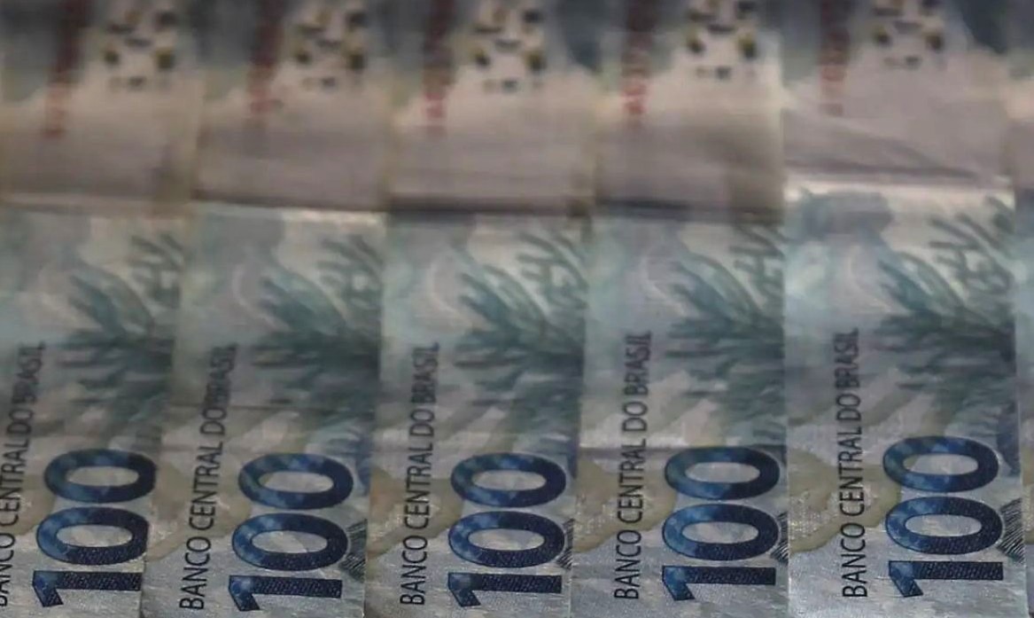 No momento, você está visualizando Arrecadação federal bate recorde de R$ 2,89 trilhões em 2025