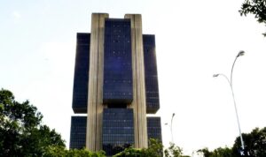 Leia mais sobre o artigo Com quórum desfalcado, Copom decide se mantém Taxa Selic