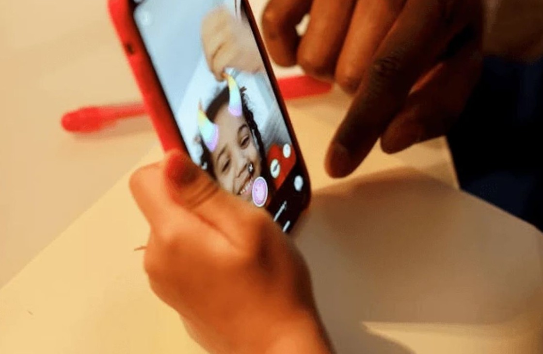 No momento, você está visualizando Espanha anuncia proibição de redes sociais para menores de 16 anos