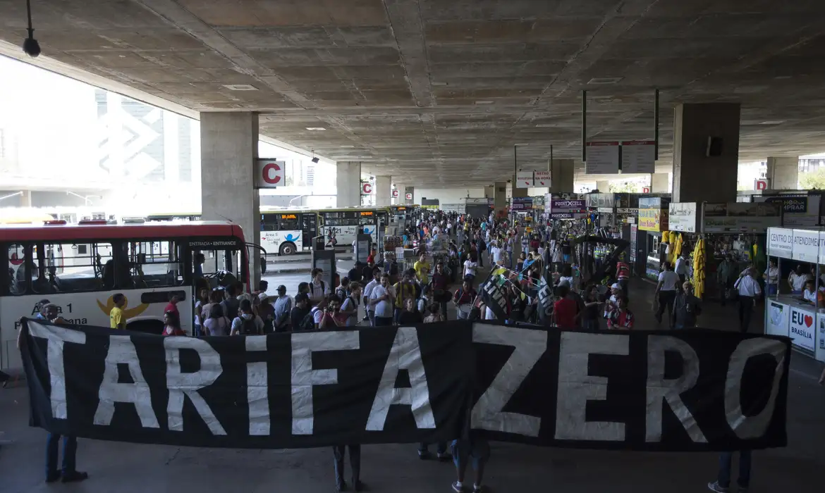 No momento, você está visualizando Governo estuda viabilidade de Tarifa Zero no transporte público
