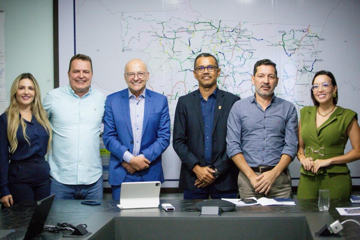 No momento, você está visualizando Max Russi articula implantação do Ganha Tempo no Pedra 90