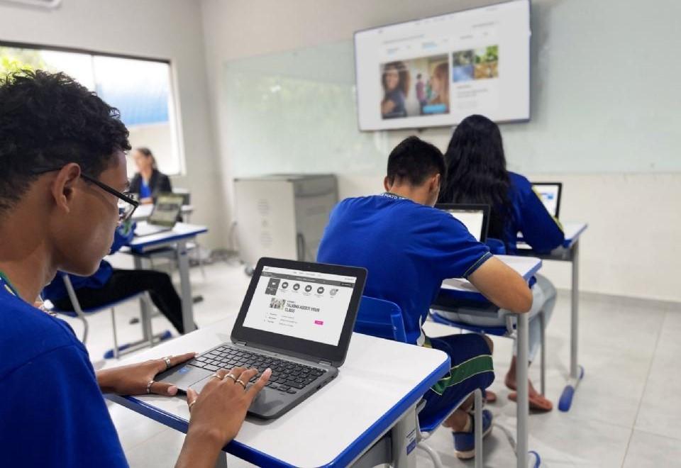 No momento, você está visualizando Seduc-MT amplia ensino bilíngue em Mato Grosso com cinco escolas integrais