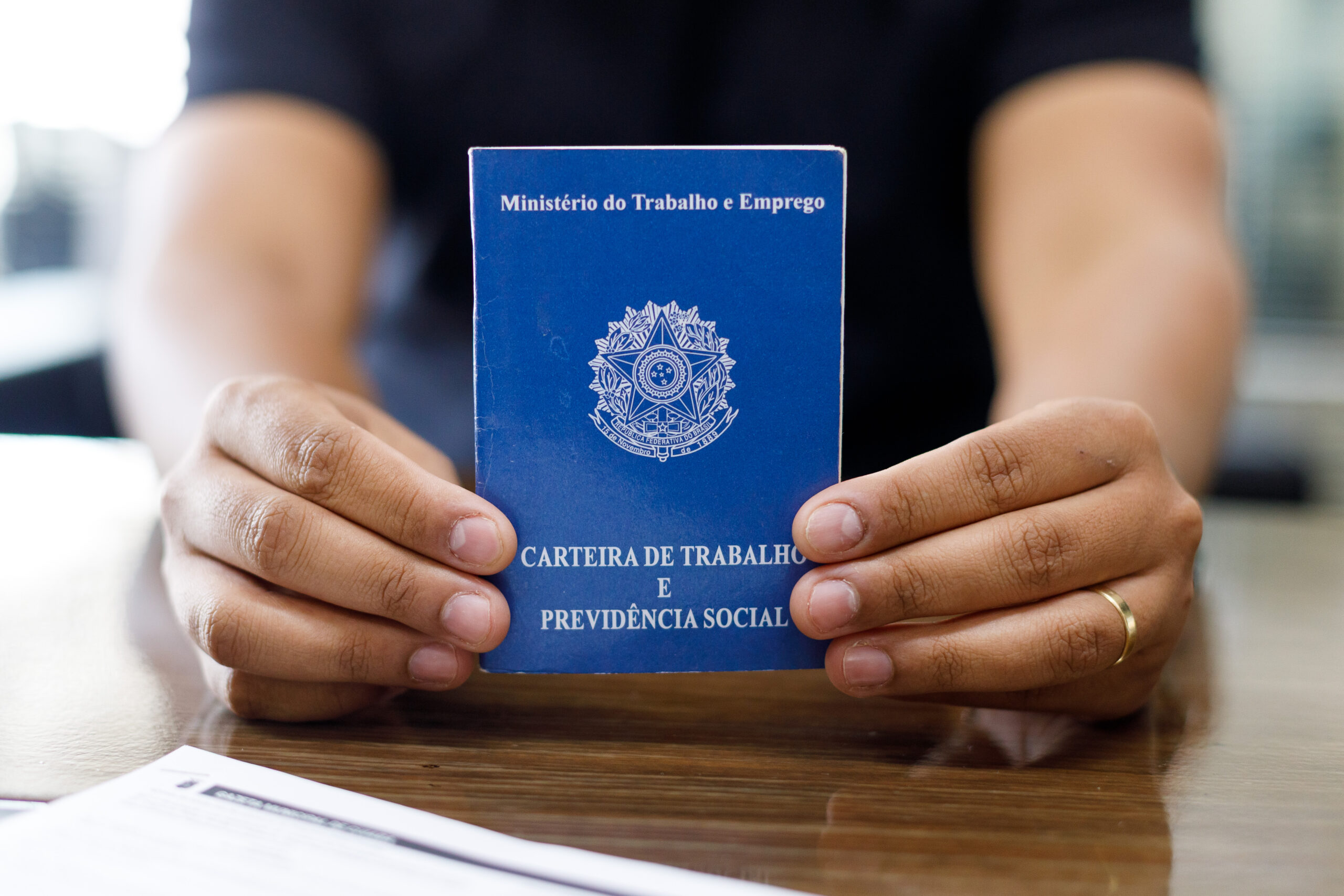 No momento, você está visualizando Sine de Cuiabá abre oito vagas para acompanhante de gestantes com salário de R$ 3,3 mil