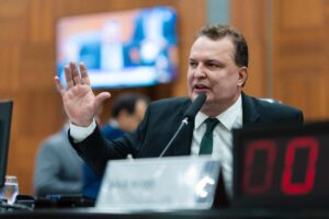 Leia mais sobre o artigo 8 de março exige mais que homenagem, exige políticas que salvem vidas