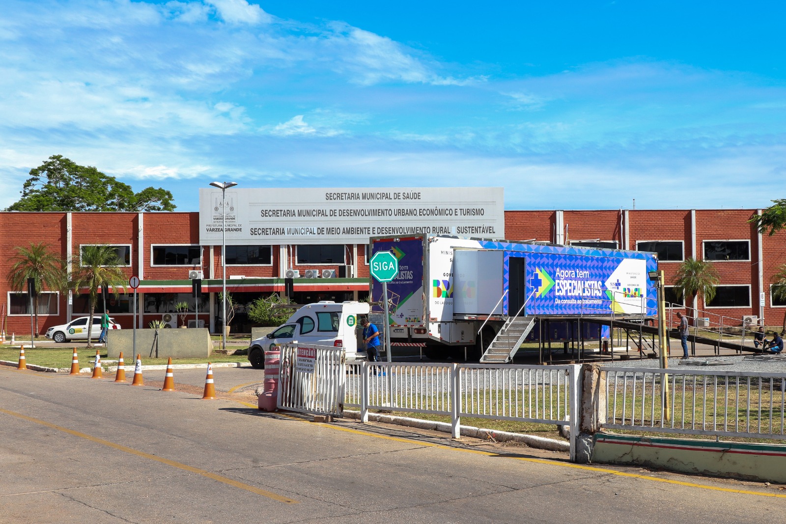 No momento, você está visualizando Carreta da Saúde tem atendimento estendido até 20 de março em Várzea Grande