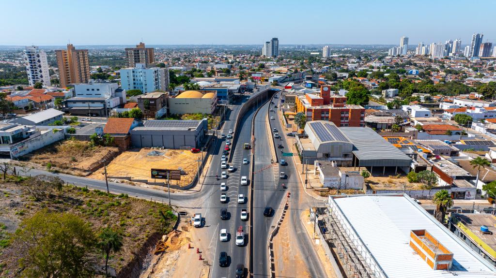 No momento, você está visualizando Governo de MT vai investir R$ 88,1 milhões na recuperação de ruas e avenidas de Cuiabá