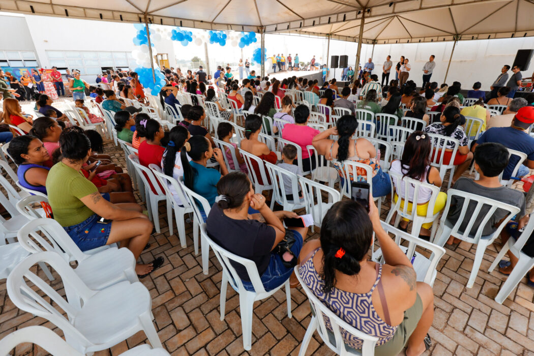No momento, você está visualizando Prefeitura leva mutirão com diversos serviços no Residencial Maria Amélia