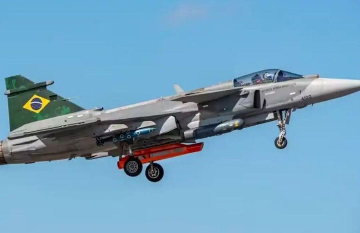 No momento, você está visualizando Embraer e Saab apresentam primeira aeronave supersônica produzida no Brasil