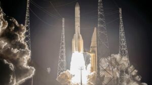 Leia mais sobre o artigo Ariane 6 decola com 32 satélites da Amazon e acelera corrida contra Starlink