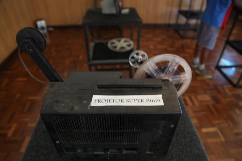 No momento, você está visualizando Exposição cinematográfica de Aníbal Alencastro estreia nesta terça-feira (7) no Cine Teatro Cuiabá