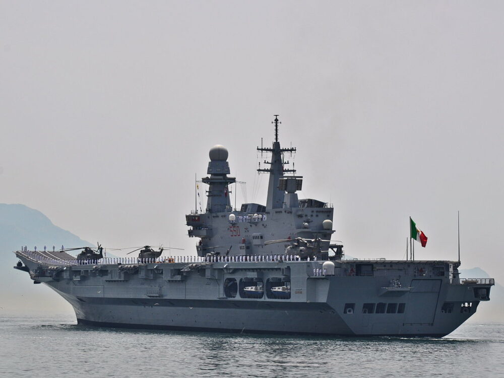 No momento, você está visualizando Marinha da Itália diz ‘estar pronta’ para desminar Ormuz após trégua