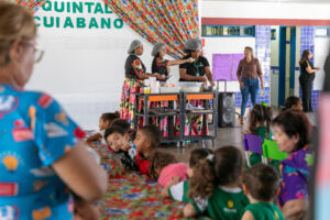 Leia mais sobre o artigo Quarta edição do Quintal Cuiabano leva danças e tradição gastronômica a crianças em Cuiabá
