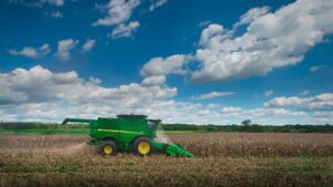 Leia mais sobre o artigo Agro dobra empregos e lidera geração de renda em MT
