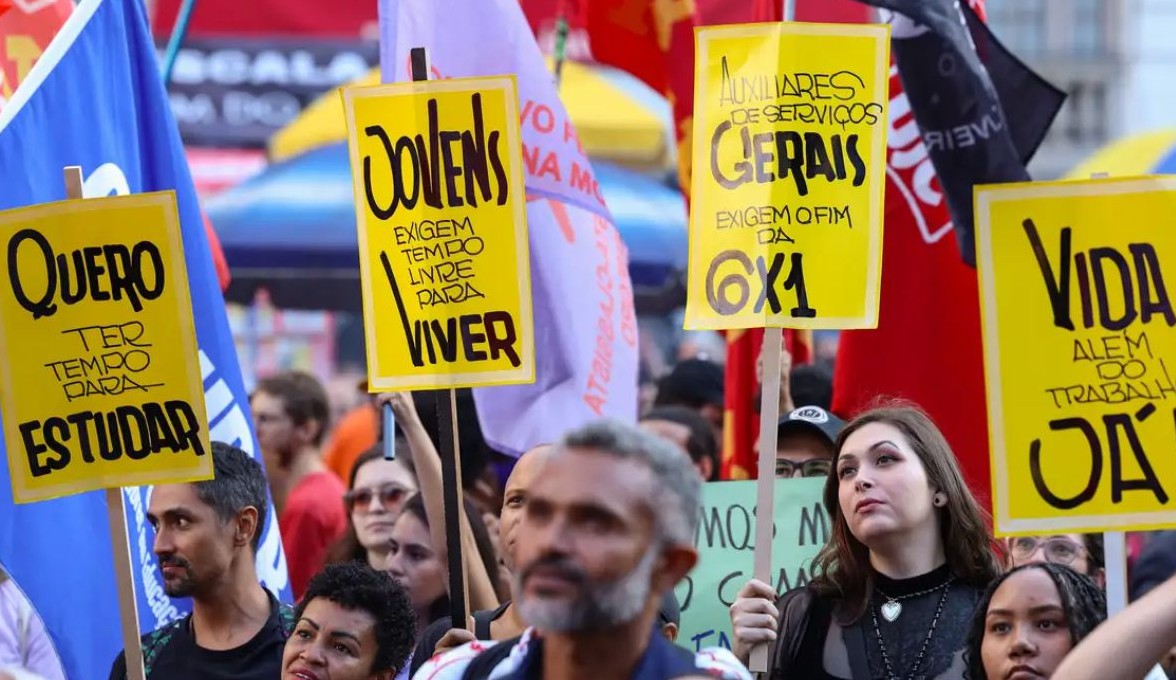 No momento, você está visualizando Escala 6×1: acordo prevê regra de transição de 60 dias