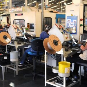 Leia mais sobre o artigo Indústria brasileira está perdendo mercado interno para a China