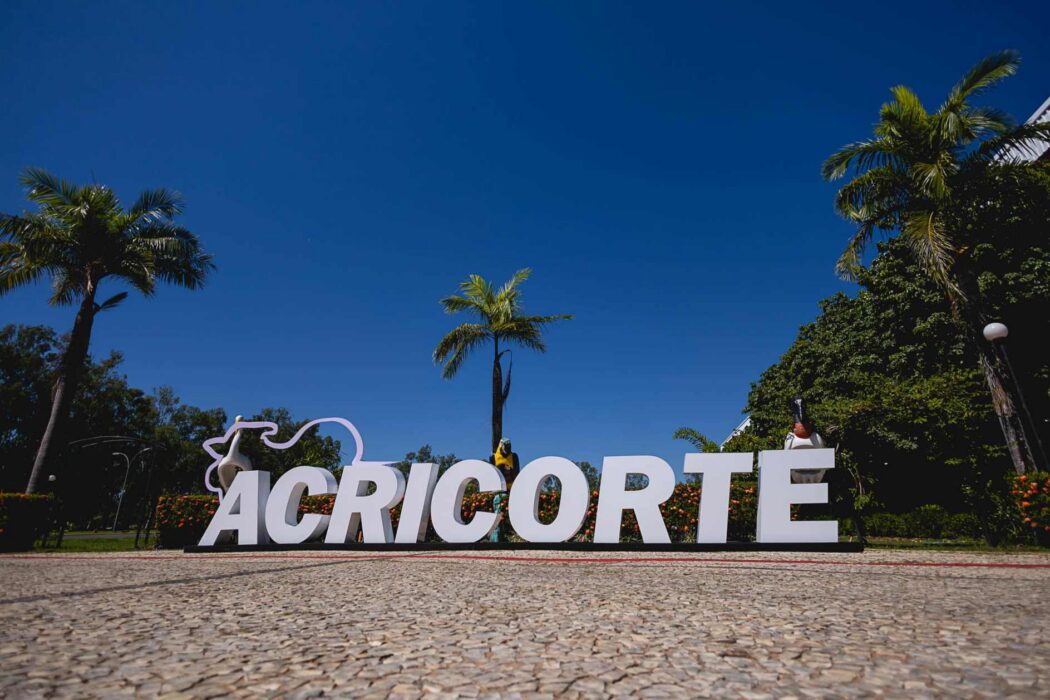 No momento, você está visualizando Mato Grosso lidera pecuária nacional na Acricorte 2026