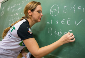Leia mais sobre o artigo Unemat oferta seletivo unificado com 212 vagas para professores temporários