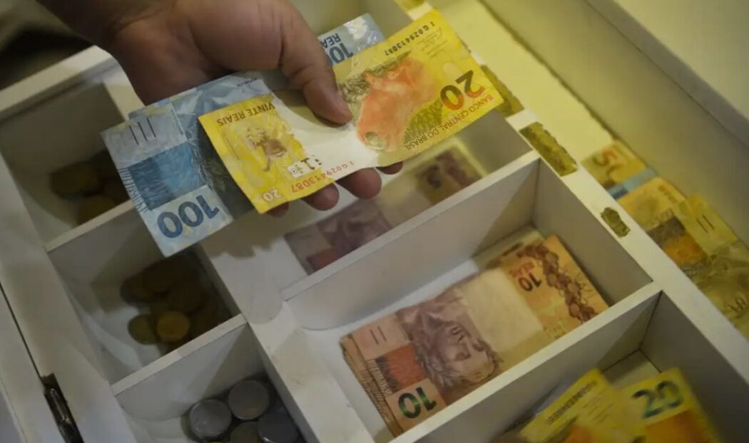 No momento, você está visualizando Desenrola: Bancos devem transferir valores esquecidos a fundo público