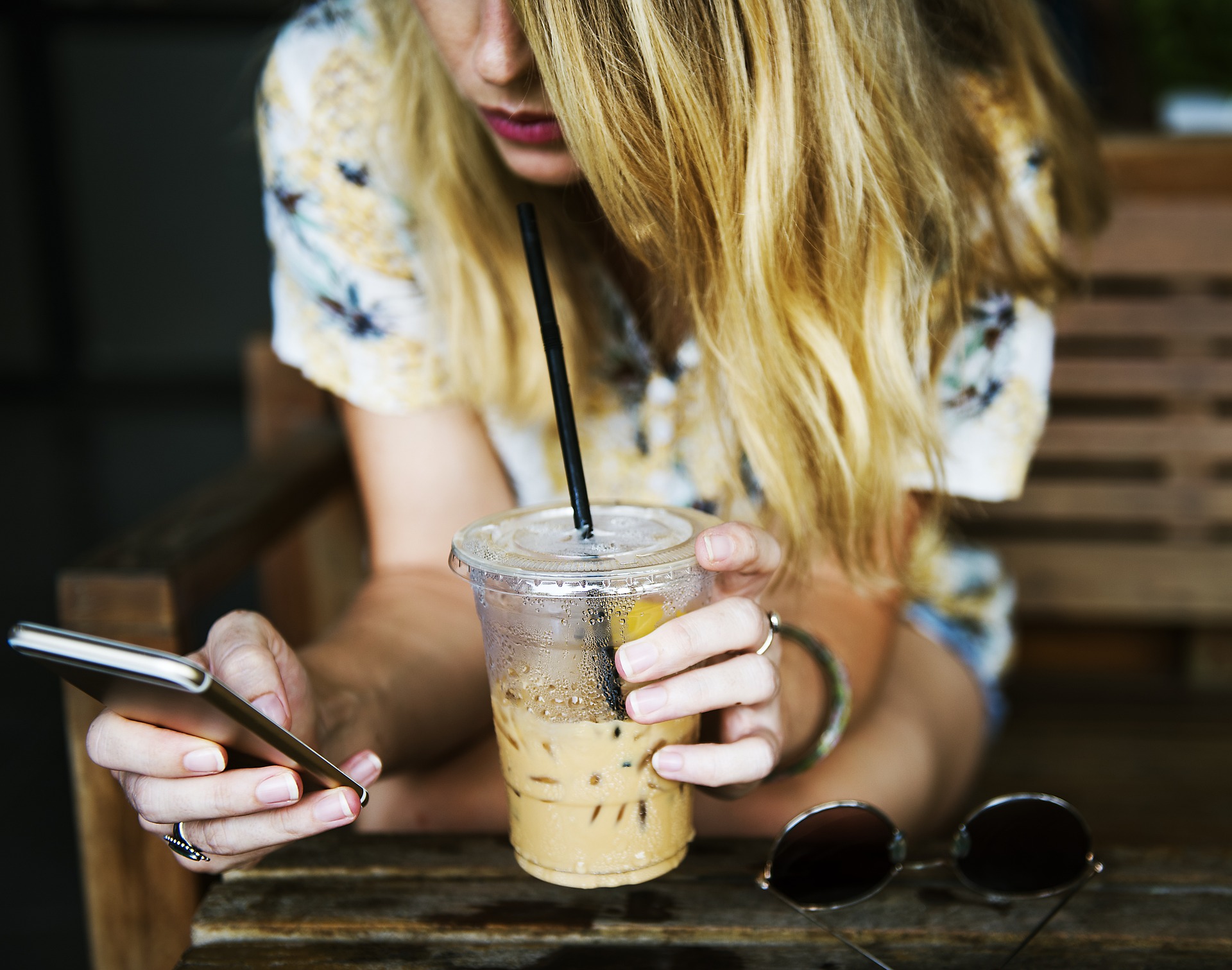 No momento, você está visualizando Gen Z; a geração que está redesenhando a economia digital na palma da mão