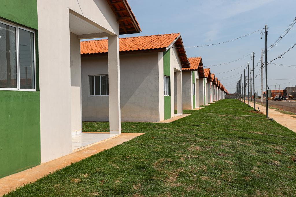 No momento, você está visualizando Com investimento de R$ 300 milhões, Governo de Mato Grosso facilita acesso à casa própria