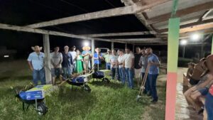 Leia mais sobre o artigo Parceria entre Max Russi e Seaf garante entrega de 25 kits de ferramentas para produtores de Comodoro