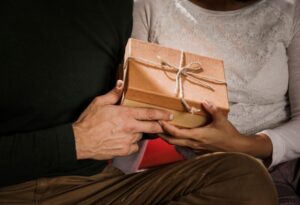 Leia mais sobre o artigo DIA DOS NAMORADOS: CDL Cuiabá estima que 46% dos cuiabanos vão comprar presentes