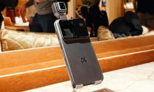 Leia mais sobre o artigo “Celular robô” chega em agosto, diz leaker; saiba o que esperar