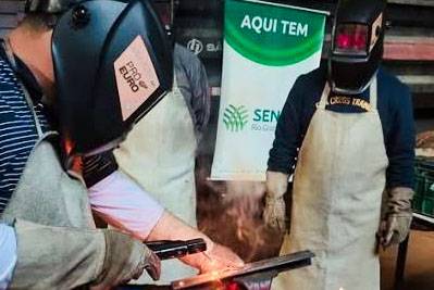 No momento, você está visualizando Curso gratuito capacita pequenos produtores de Várzea Grande em soldagem rural