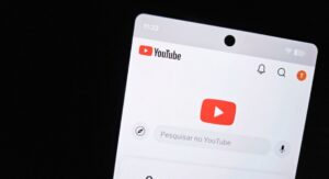 Leia mais sobre o artigo Nova regra pode mudar o jeito que o algoritmo do YouTube funciona