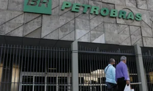 Leia mais sobre o artigo Governo federal vai começar a retirar subsídio de R$ 0,44 da gasolina