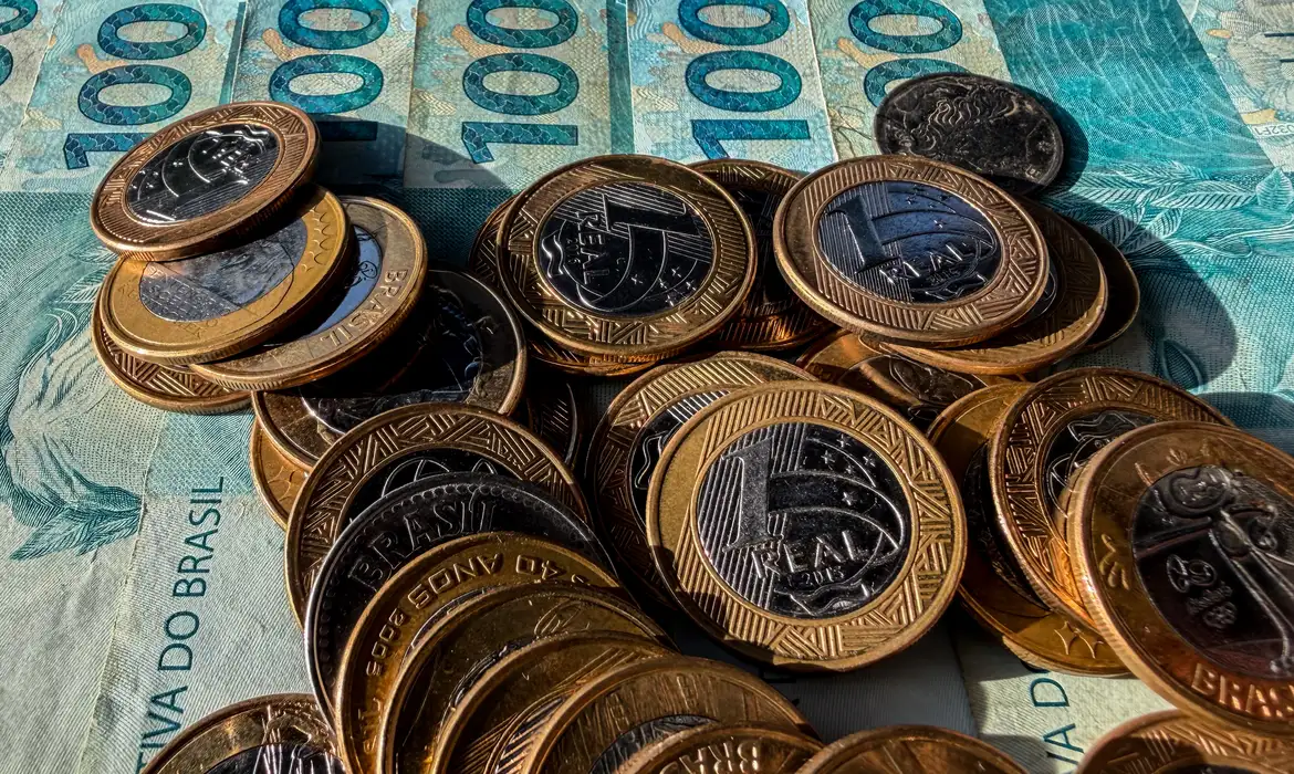 No momento, você está visualizando Inflação usada para corrigir salários acumula 4,33% em 12 meses