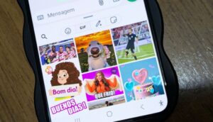 Leia mais sobre o artigo WhatsApp já tem alternativa para usar GIFs após fim de buscador