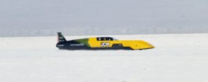 Leia mais sobre o artigo Carro a hidrogênio supera 650 km/h e bate recorde mundial