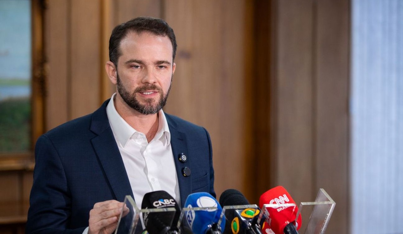 No momento, você está visualizando Governo ouvirá empresários para decidir se aplicará lei contra EUA