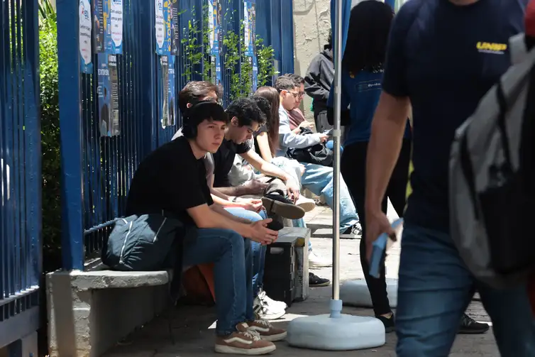 No momento, você está visualizando Com envelhecimento da população, eleitorado jovem recua 22% em 16 anos