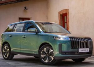 Leia mais sobre o artigo Jaecoo 5 é apresentado híbrido, pode rodar 1.000 km e chega em setembro